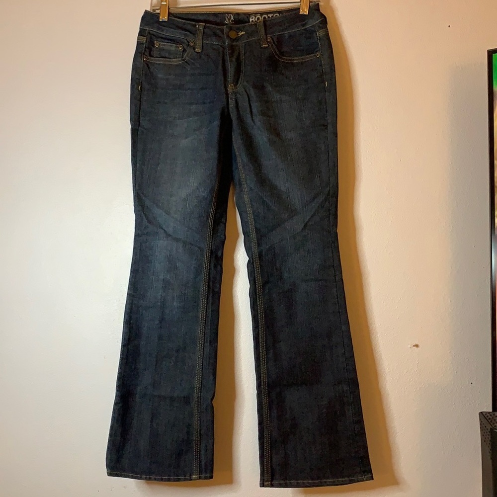 New York & Company Boot Cut Jeans size 4, 29L